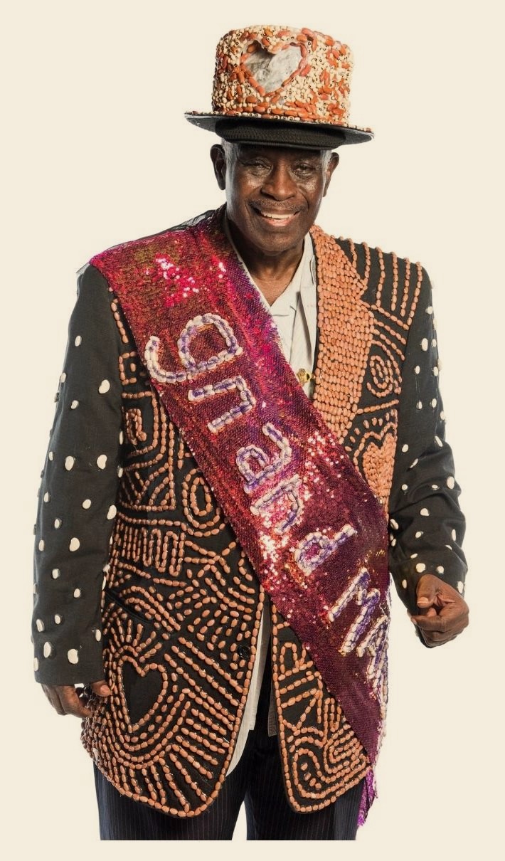 Al &ldquo;Carnival Time&rdquo; Johnson in a beaded suit and top hat